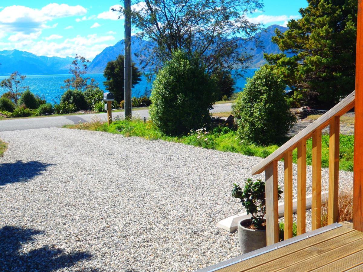 Lakefront Fantail Cottage Lake Hawea, Wanaka Esterno foto