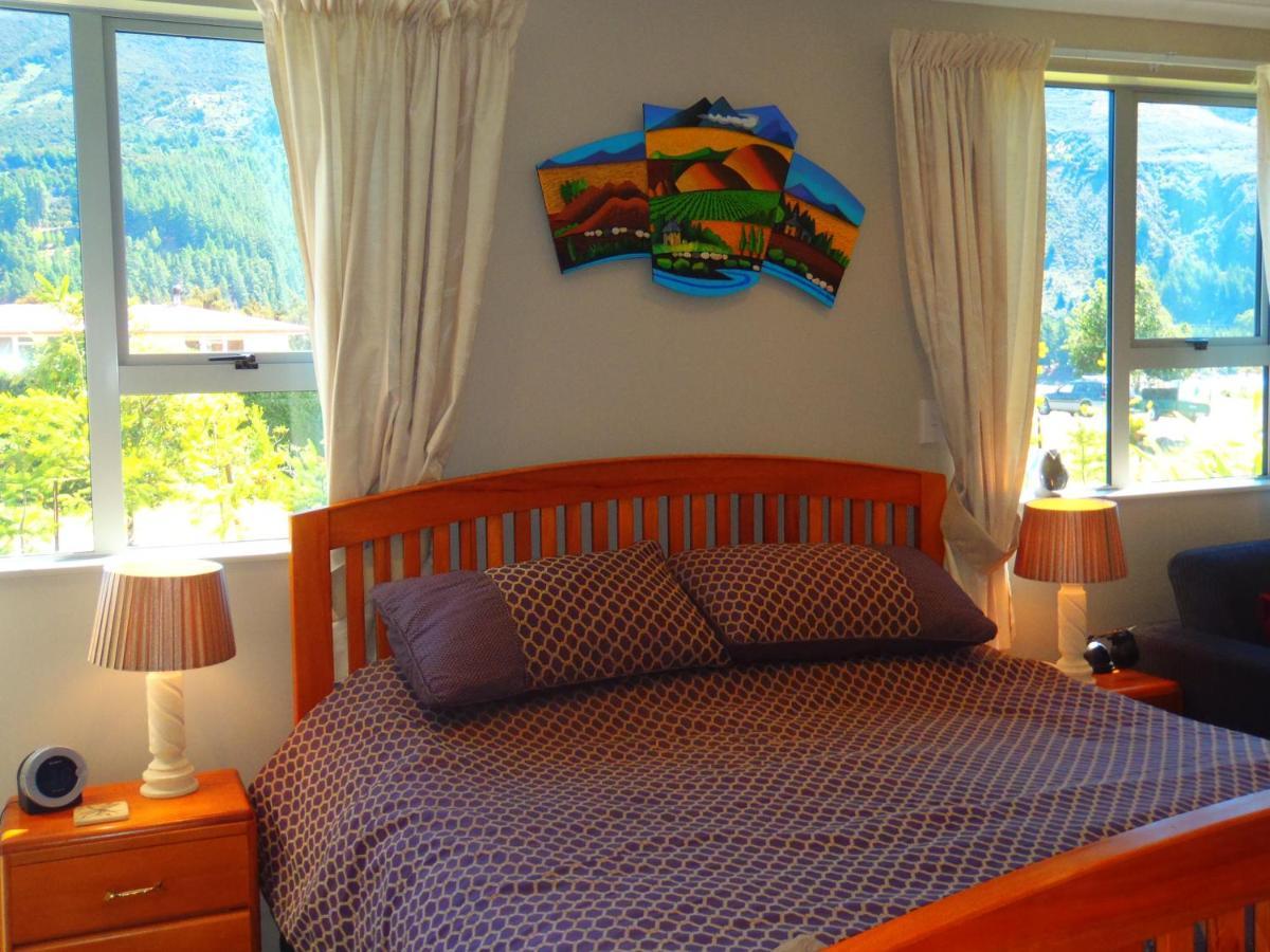 Lakefront Fantail Cottage Lake Hawea, Wanaka Esterno foto